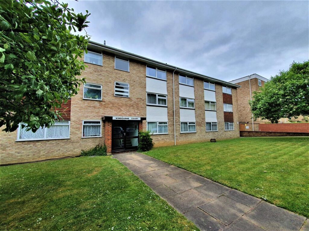 9 Wimbourne Court, Harewood Road, South Croydon Mark Coysh