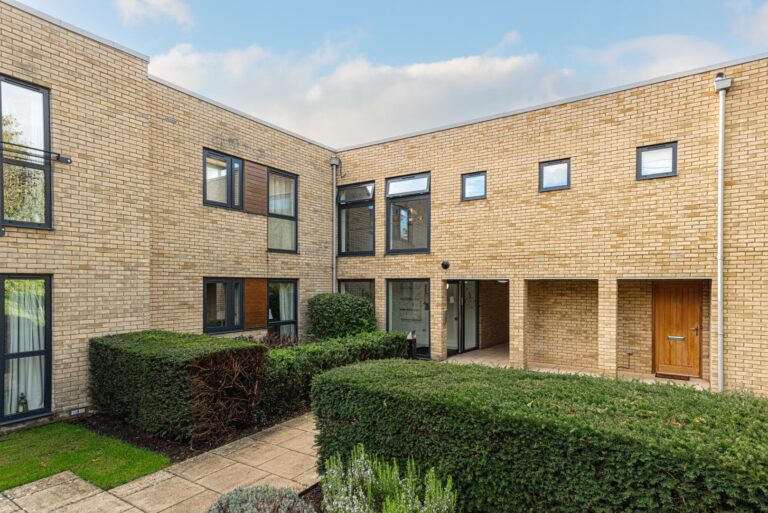 Hornbeam Road, Reigate Mark Coysh