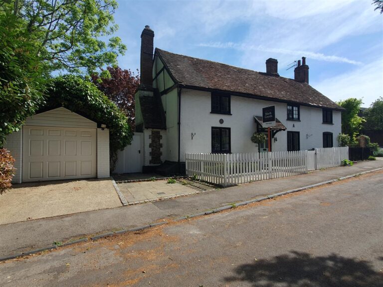 Leatherhead Road, Great Bookham, Leatherhead