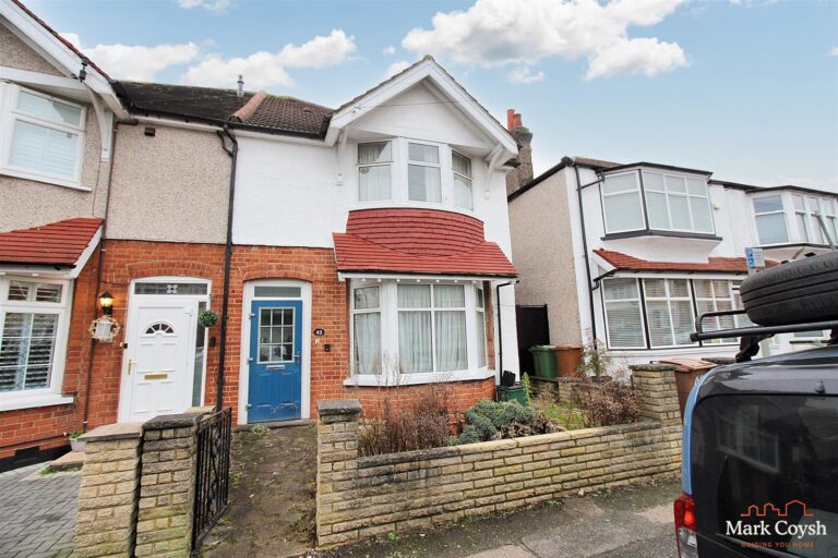Norman Road, Sutton