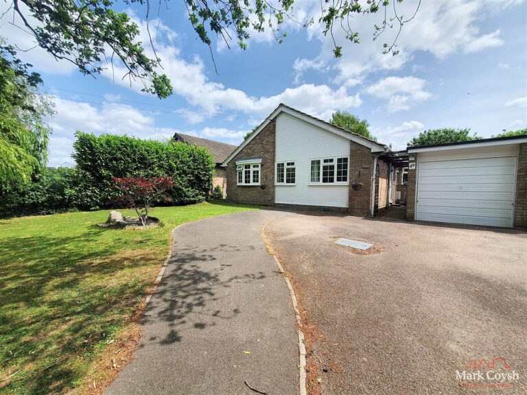 Woodlands Way, Southwater, Horsham