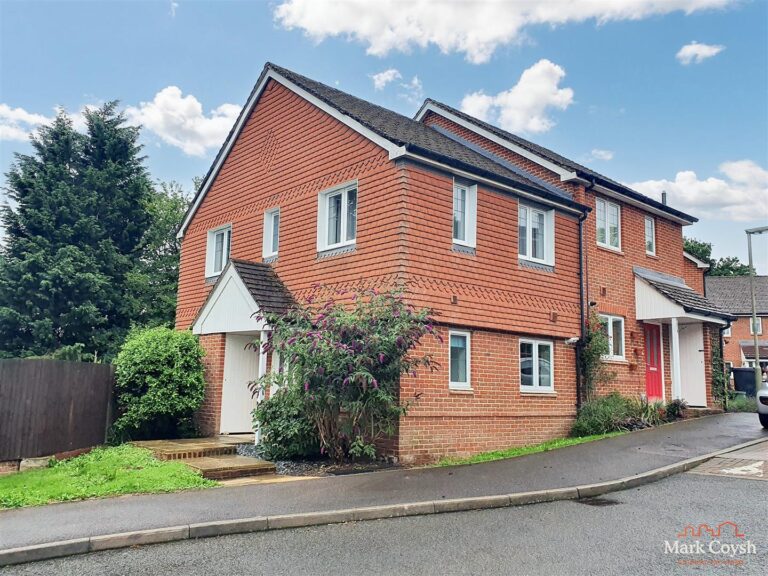 Chandler Way, Dorking