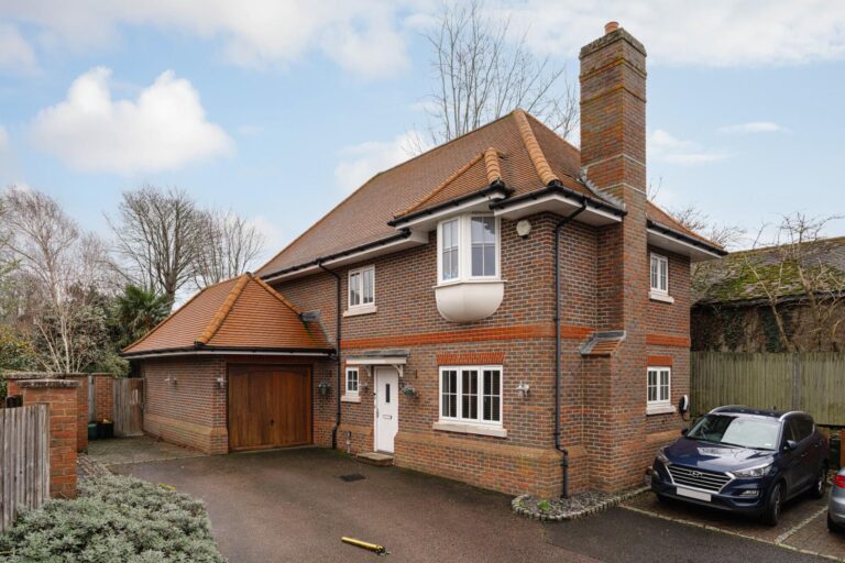 Grosvenor Road, Epsom