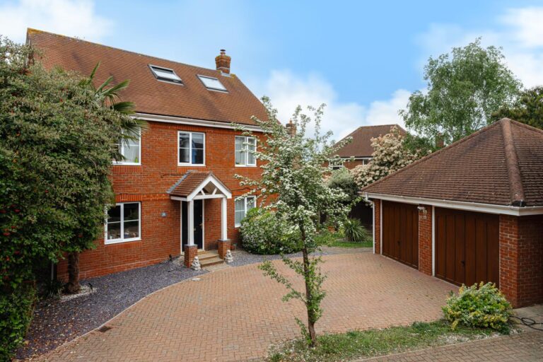 Monro Place, Epsom